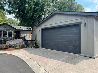 24690 E Cedar Hill Way, Welches, OR