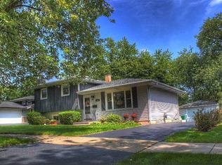 1021 Kim Pl, Lemont, IL 60439