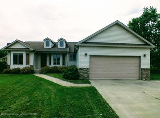 1868 E Arrowhead Ln, Owosso, MI