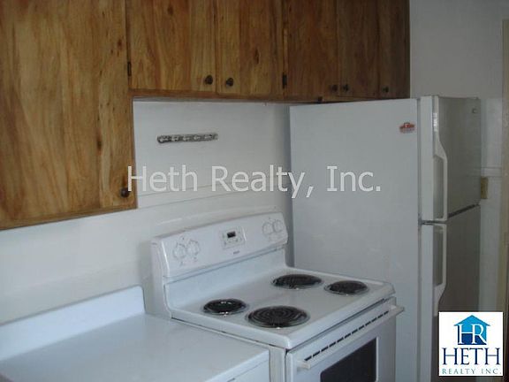 5th image of 1438 W 5th St