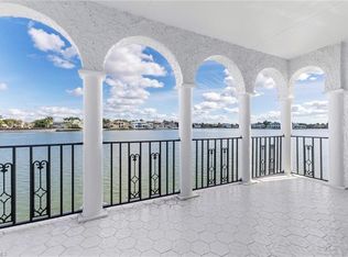 4000 Gulf Shore BLVD N #2000, NAPLES, FL 34103