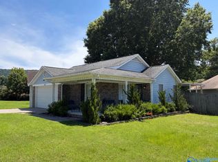 208 Albany Dr NE, Huntsville, AL 35811