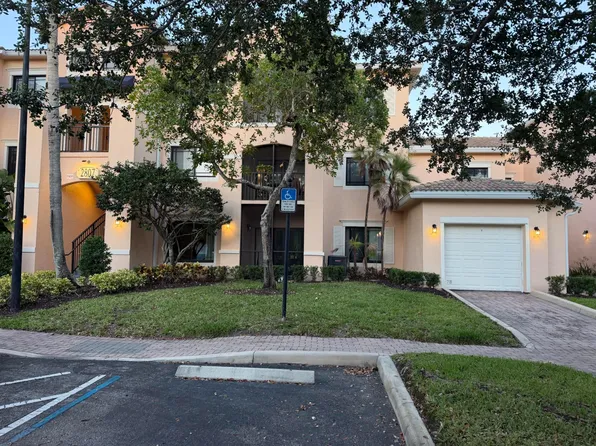 2807 Veronia Drive #103, Palm Beach Gardens, FL 33410