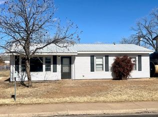 2109 42nd St, Snyder, TX 79549
