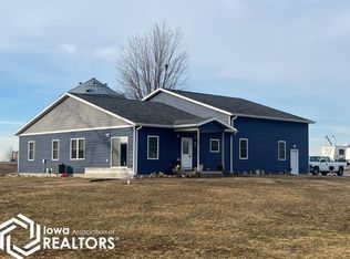 2 2nd Ave, Haverhill, IA 50120