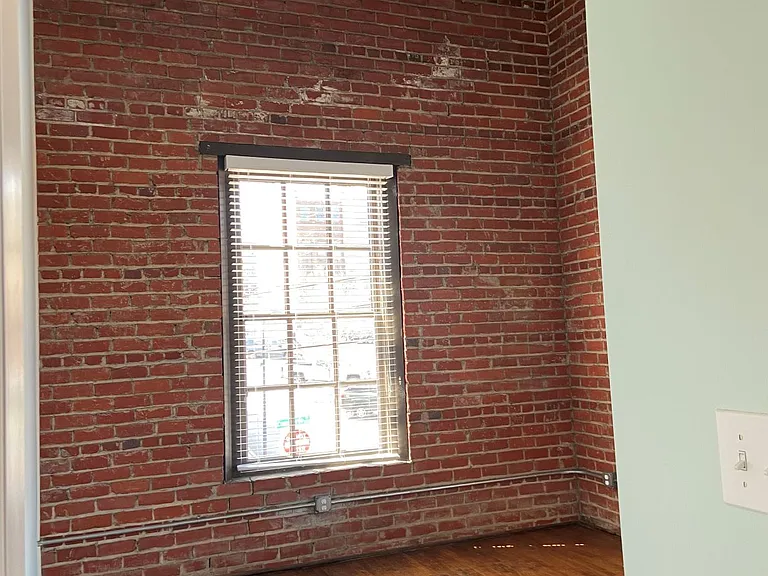 1200 Commerce St #2 — Photo 25