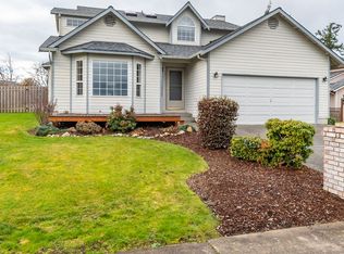 2471 SW Capital Dr, Oak Harbor, WA 98277