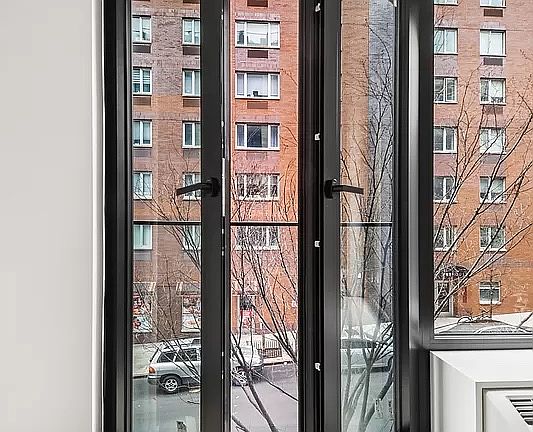 4th image of 181 E 101st St #507