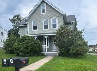 27 Lewis St, Naugatuck, CT 06770