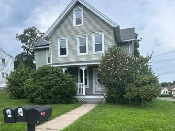 27 Lewis St, Naugatuck, CT 06770