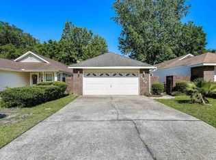 8118 Treetop Ln, Pensacola, FL 32514
