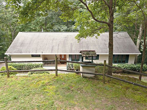 2nd image of 41 Brentwood Trl