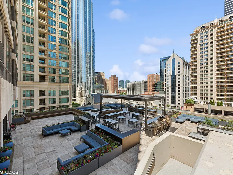 30 E Huron St #3701 — Photo 11