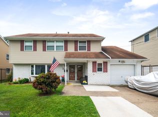 1858 Garth Rd, Philadelphia, PA 19116