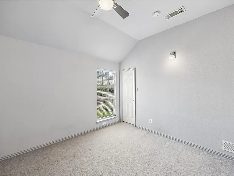 8408 Kenning Ct — Photo 24