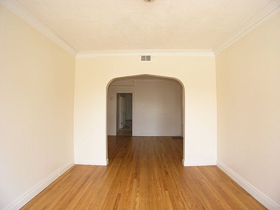 4th image of 6943 S Wabash Ave