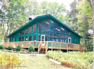 5 Joseph Ln, Gouldsboro, PA 18424