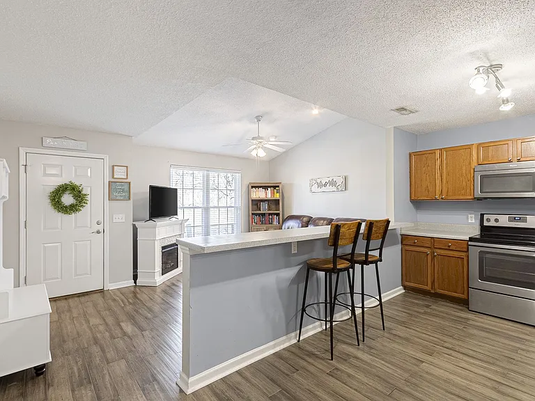 228 Dalton Place Way — Photo 8
