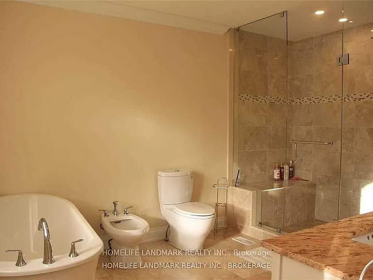 2245 Carm Dr — Photo 12