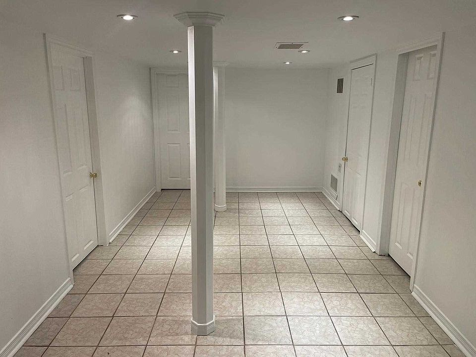 2nd image of 77 Amethyst Cir #Basement
