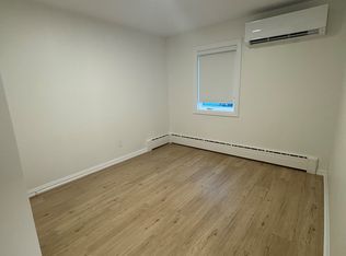 167 Thirtieth St #5, Etobicoke, ON M8W3C3