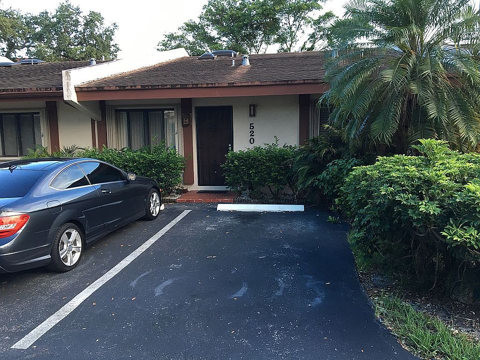 1st image of 520 NE 199th Ter #3K