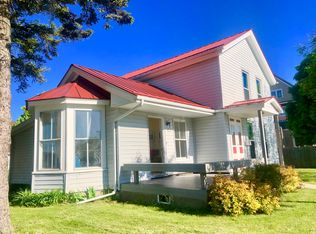 529 3rd St, Algoma, WI 54201