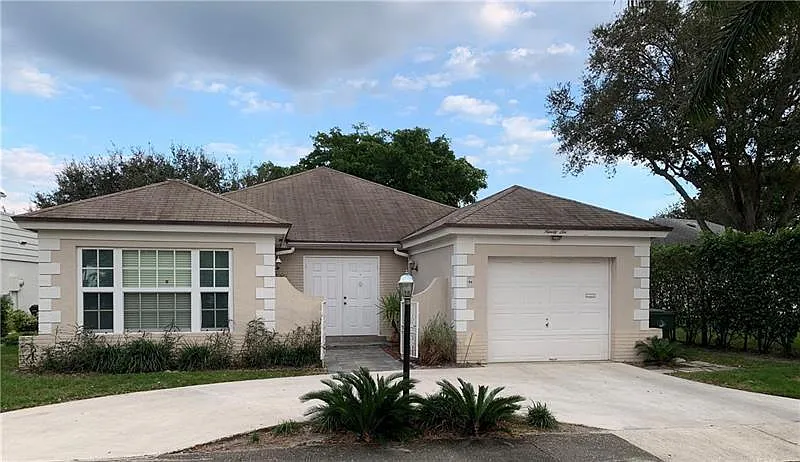 96 Del Rio Blvd