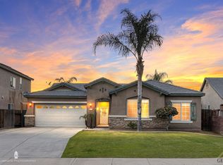 5011 Villa Bella Ln, Bakersfield, CA 93311