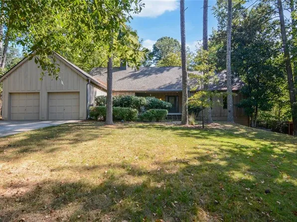 4063 NW Spalding Holw, Peachtree Corners, GA 30092