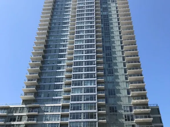 588 Bell St Unit 402S, Seattle, WA 98121