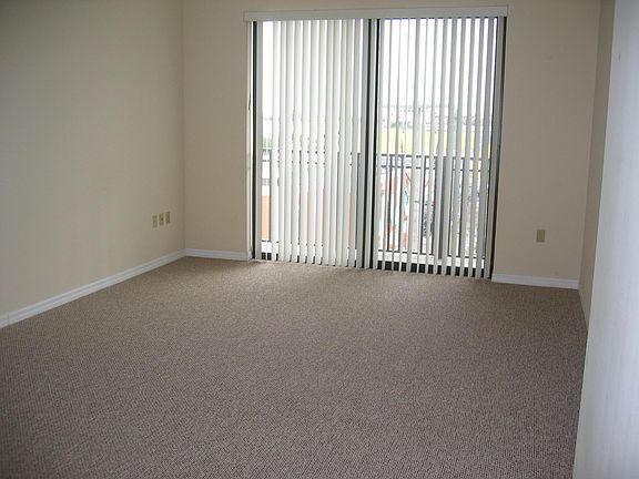 2nd image of 511 Lucerne Ave APT 410
