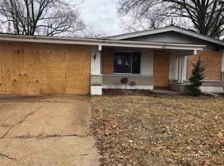 10726 Hallwood Dr, Saint Louis, MO 63136