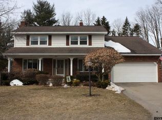 1009 Anthony Dr, Schenectady, NY 12303
