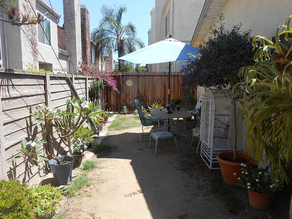 2nd image of 555 Victoria St APT C