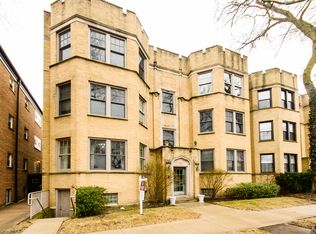 1320 Central St APT 1E, Evanston, IL 60201