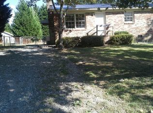 306 S Ridge St, Dallas, NC 28034
