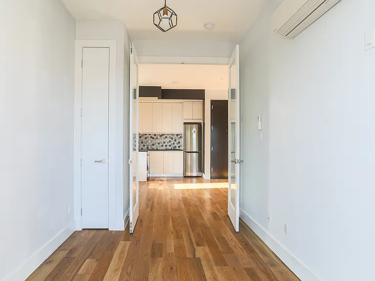 664 Rutland Rd #4F — Photo 6