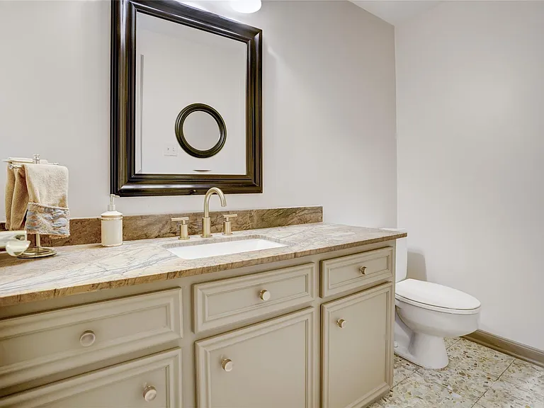 7514 Olympia Dr — Photo 12