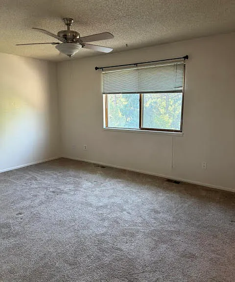1815 W Yampa St #A — Photo 7