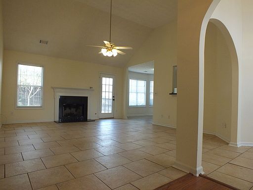 5th image of 845 Chatham Park Dr