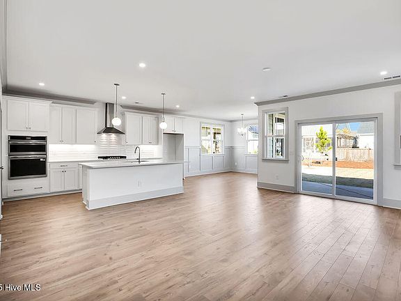 3rd image of 1320 Trisail Terrace