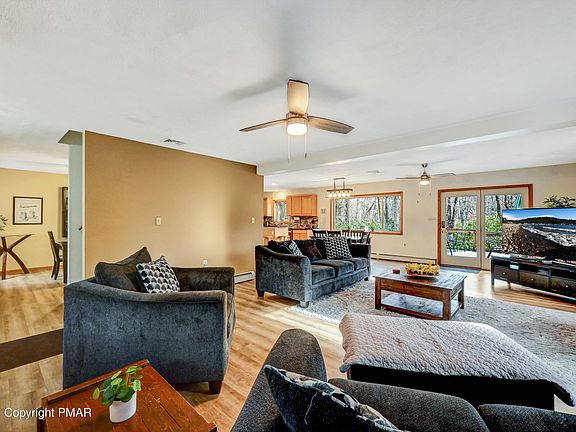 5th image of 275 Tanglewood Dr