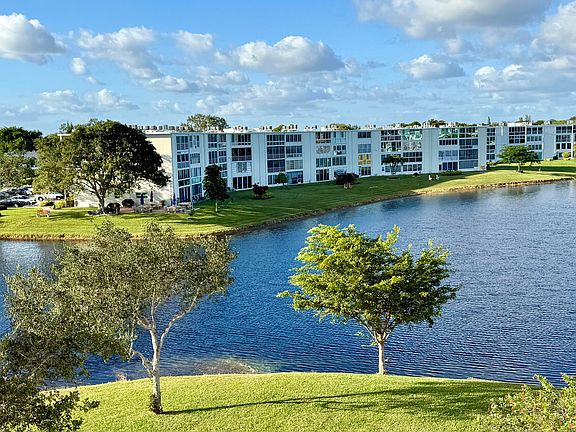 2nd image of 4069 Harwood E
