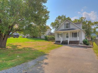 614 6th St NE, Pulaski, VA 24301