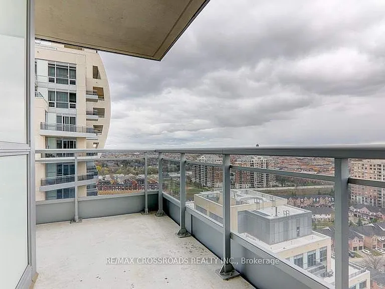 9201 Yonge St #1704 — Photo 22