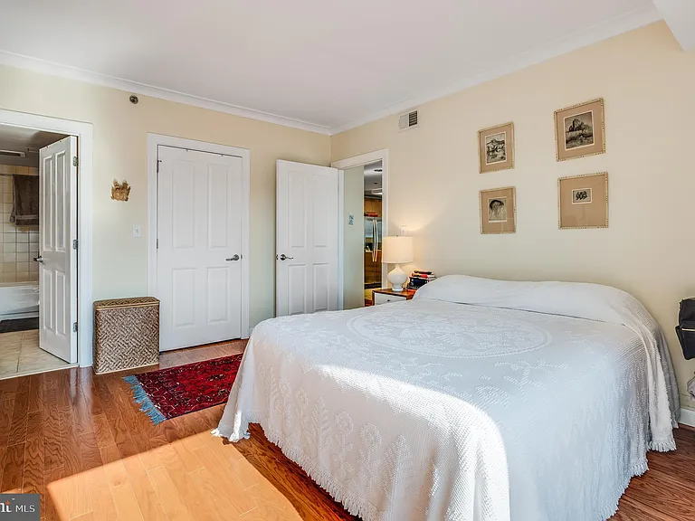 777 7th St NW #1110 — Photo 24