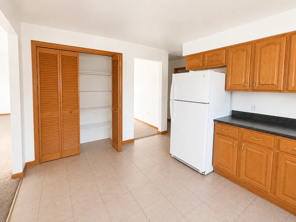 108 Biltmore St #2