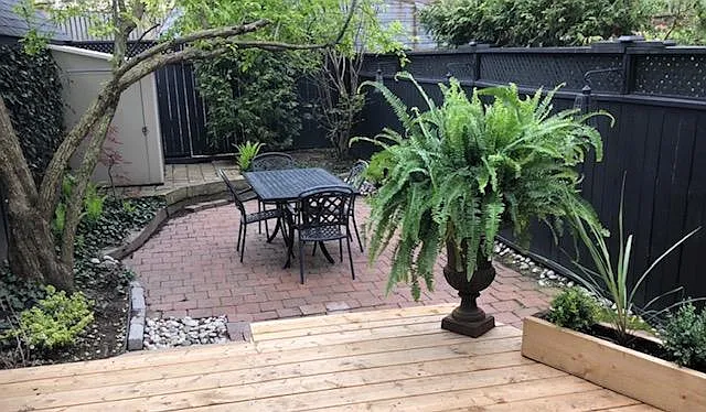 111 Summerhill Ave — Photo 5