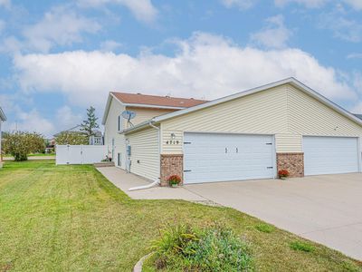 4719 Townsite Pl S, Fargo, ND, 58104